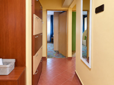 Apartament cu 3 camere, centrala proprie, de inchiriat – Zona Soarelui imagine mica 5, foxfort.ro