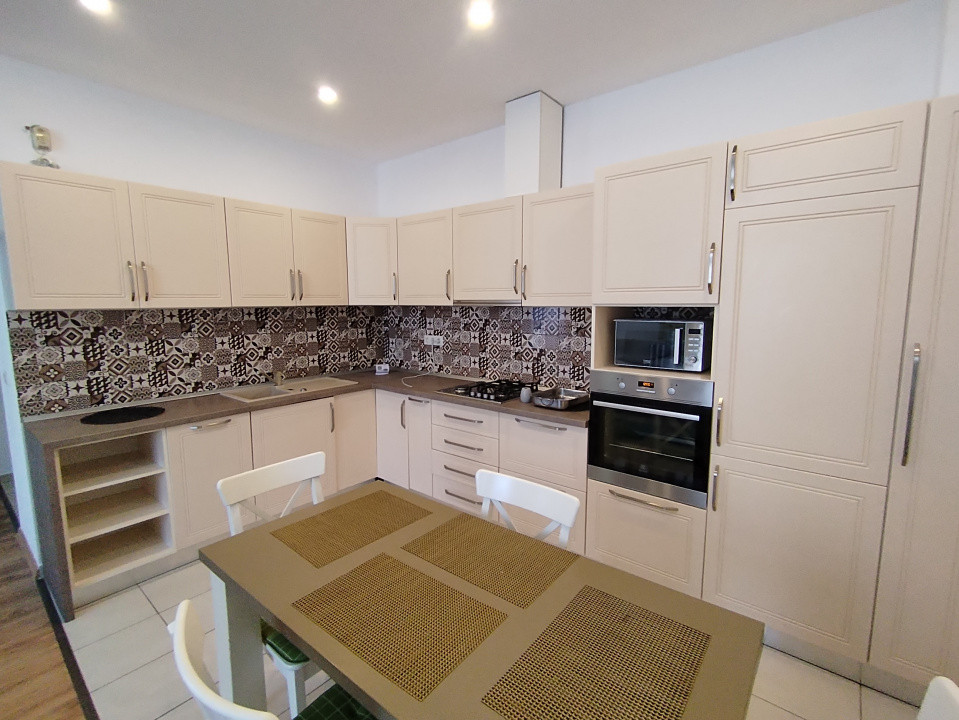 Apartament cu 2 camere de inchiriat in Timisoara, zona Soarelui 4, foxfort.ro