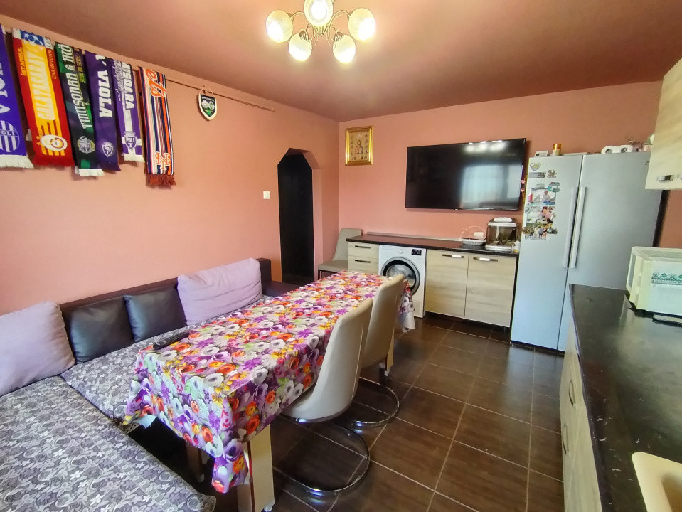 Apartament cu 4 camere de inchiriat in Timisoara, zona Soarelui 2, foxfort.ro