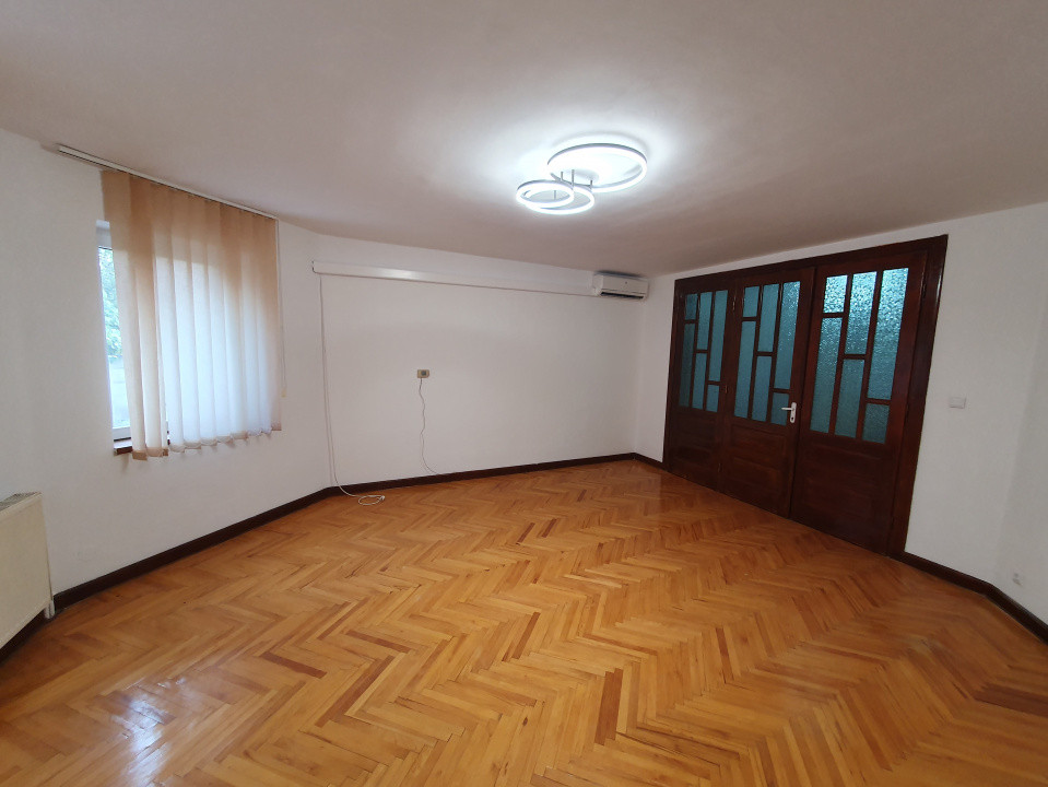 Casa de inchiriat 5 camere, ideal pentru birouri, zona Brancoveanu 4, foxfort.ro