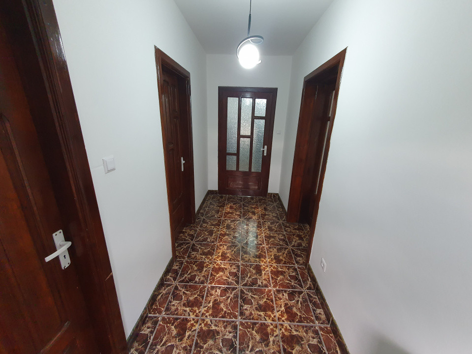 Casa de inchiriat 5 camere, ideal pentru birouri, zona Brancoveanu 9, foxfort.ro