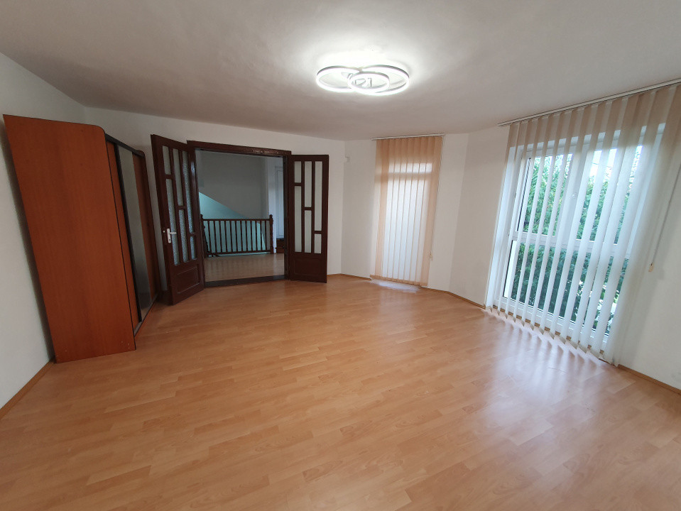 Casa de inchiriat 5 camere, ideal pentru birouri, zona Brancoveanu 15, foxfort.ro