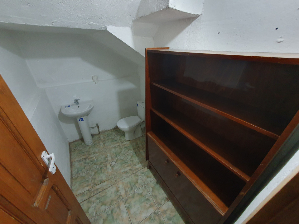 Casa de inchiriat 5 camere, ideal pentru birouri, zona Brancoveanu 35, foxfort.ro