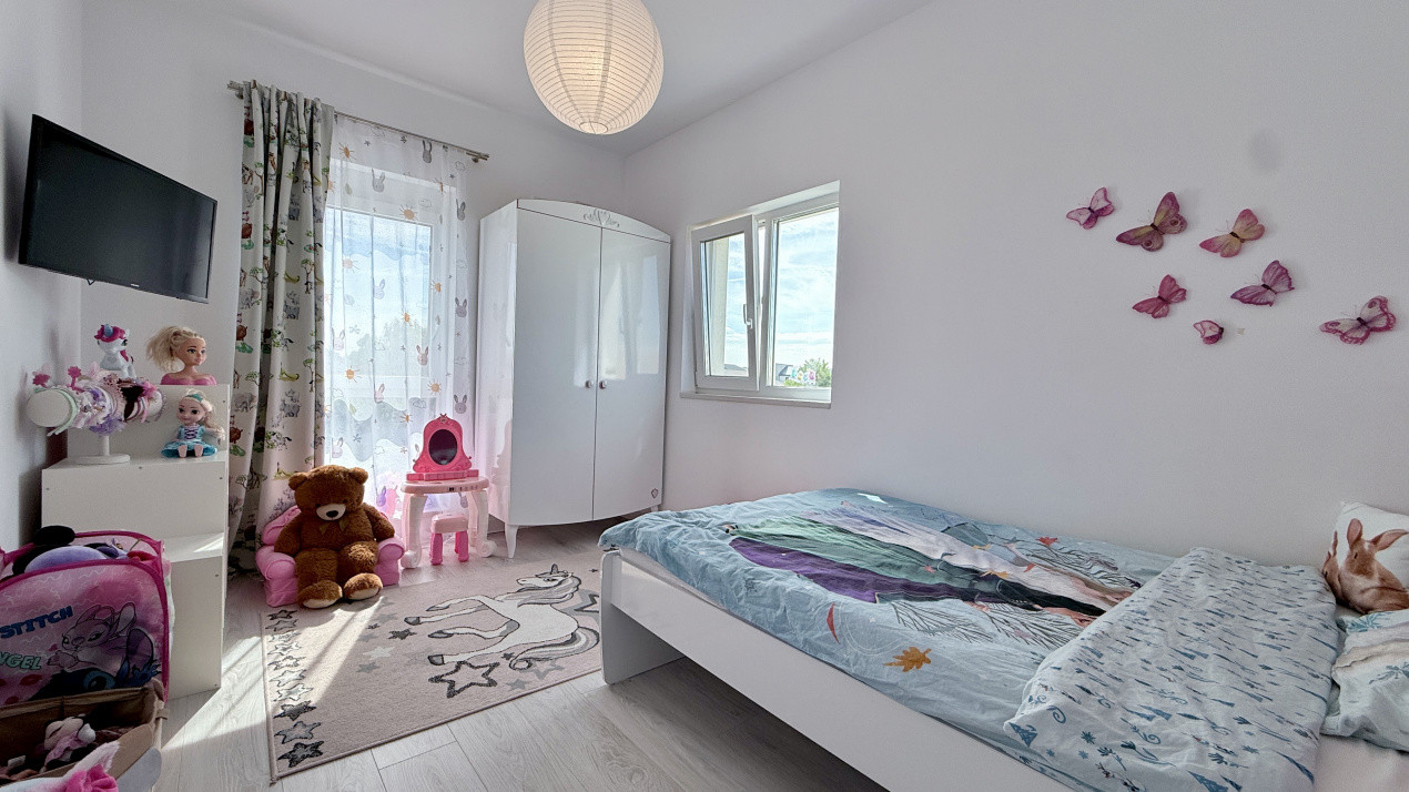 Duplex 4 camere, mobilat si utilat + panouri fotovoltaice 4 Kw - Calea Urseni 9, foxfort.ro