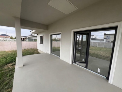 Casa individuala cu 3 camere si teren 640 mp - Mosnita Noua imagine mica 15, foxfort.ro