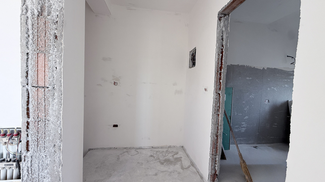 Duplex cu 4 camere despartit prin baie, Mosnita Veche 14, foxfort.ro