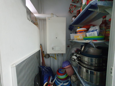 Apartament 3 camere, etaj 1, centrala proprie, bloc izolat - Zona Kiriac imagine mica 15, foxfort.ro