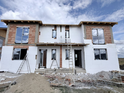Duplex de vanzare, 4 camere - dormitor jos, Mosnita - Lidl Nou