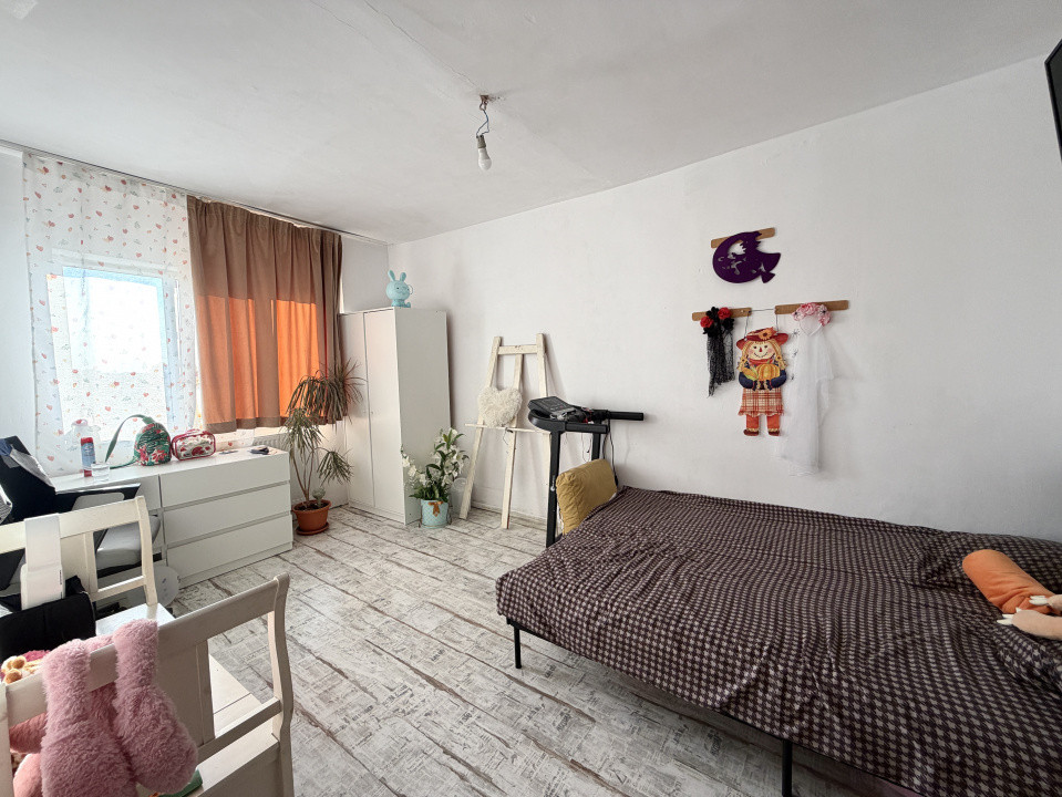Apartament cu 2 camere - 50 mp, semidecomandat, zona Sagului 6, foxfort.ro