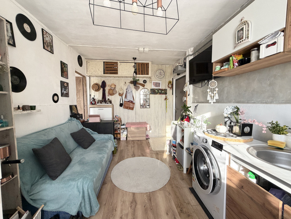 Apartament cu 2 camere - 50 mp, semidecomandat, zona Sagului 12, foxfort.ro