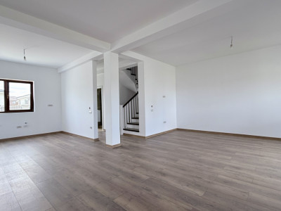 Duplex de vanzare, 4 camere Drumul Boilor - Mosnita Veche imagine mica 4, foxfort.ro