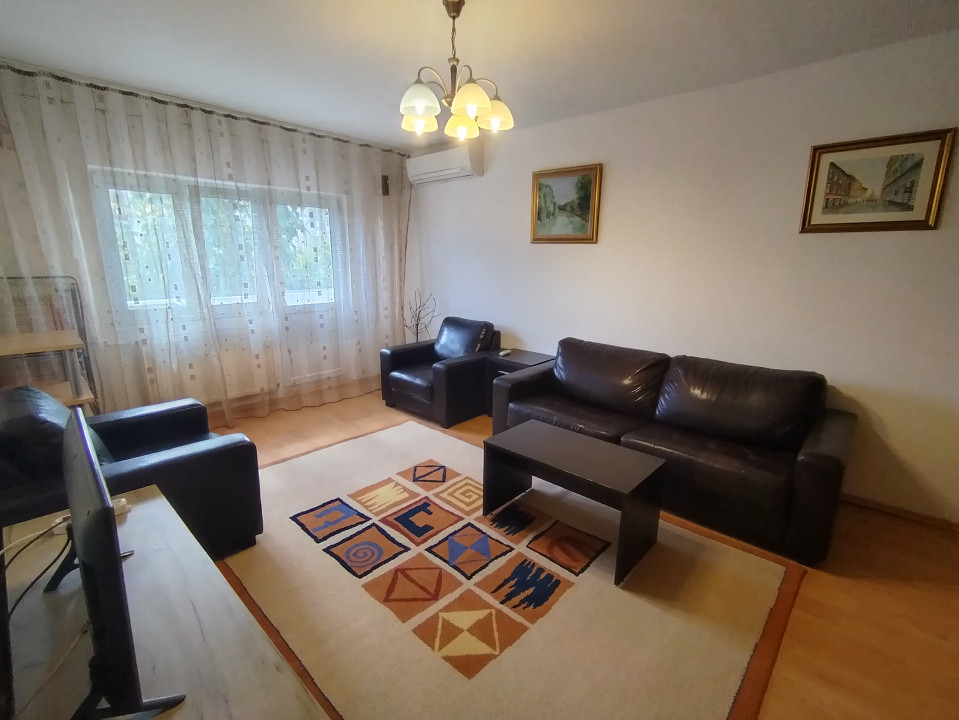 Apartament cu 4 camere de inchiriat in Timisoara, zona Soarelui 1, foxfort.ro