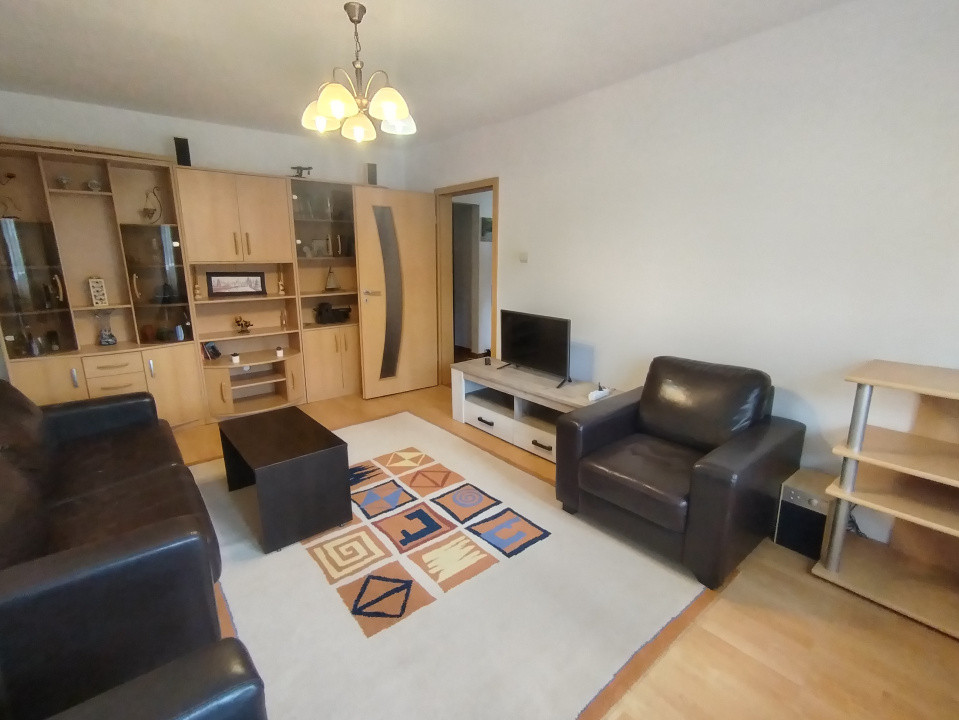 Apartament cu 4 camere de inchiriat in Timisoara, zona Soarelui 4, foxfort.ro