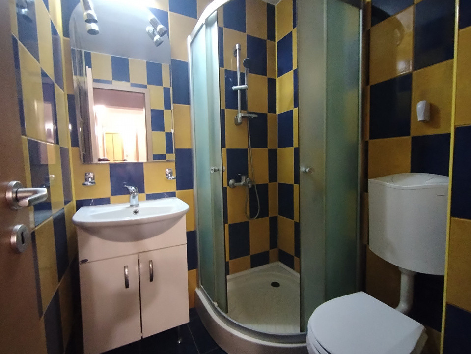 Apartament cu 4 camere de inchiriat in Timisoara, zona Soarelui 12, foxfort.ro