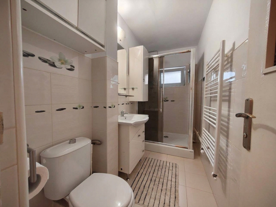 Apartament cu 3 camere 70 mp decomandat | Centrala Proprie | Zona Girocului 4, foxfort.ro