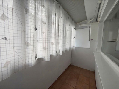 Apartament cu 3 camere 70 mp decomandat | Centrala Proprie | Zona Girocului imagine mica 6, foxfort.ro