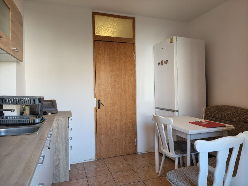 Apartament cu 4 camere 78 mp decomandat | Centrala Proprie | Zona Girocului 4, foxfort.ro