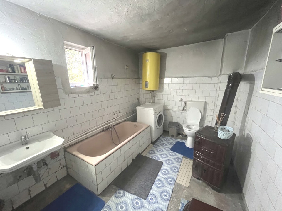 Comision 0 % Casa cu 3 camere si teren de 1497 mp - zona Bogdanestilor 11, foxfort.ro
