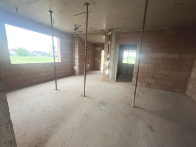 Duplex cu 3 camere si teren de 318 mp - Mosnita Noua