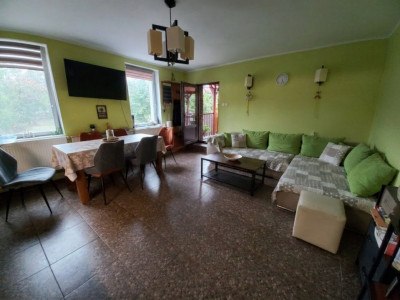 Potential de dezvoltare in 5-6 parcele 3.000 mp in Plopi | Front 27 m