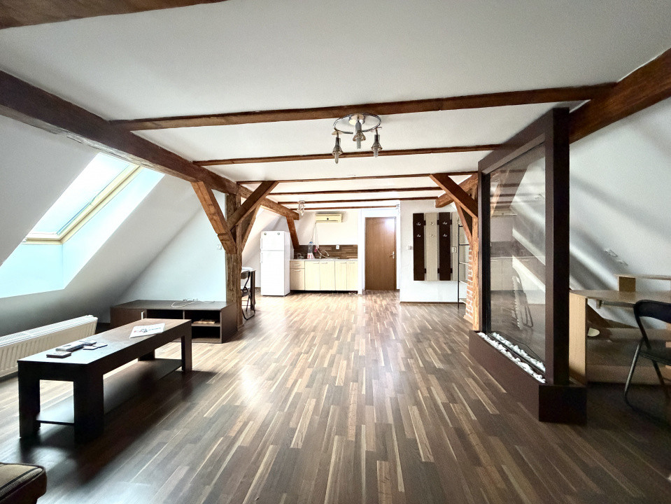 Apartament cu 3 camere de inchiriat - 70 mp, in Complexul Studentesc 3, foxfort.ro