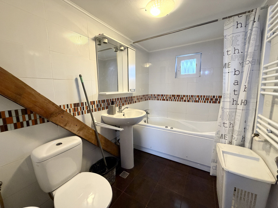 Apartament cu 3 camere de inchiriat - 70 mp, in Complexul Studentesc 8, foxfort.ro