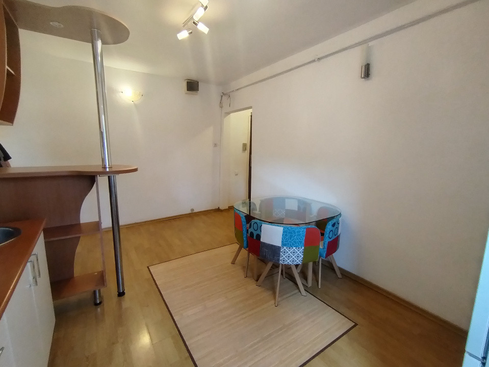 Apartament cu 2 camere de inchiriat in Timisoara, zona Olimpia-Stadion 13, foxfort.ro