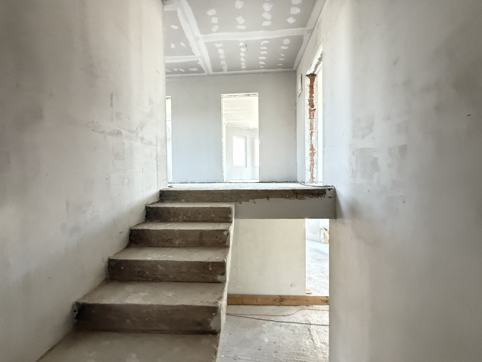 Casa individuala cu 5 camere | 501 mp teren | Toate utilitatile | Sacalaz 6, foxfort.ro