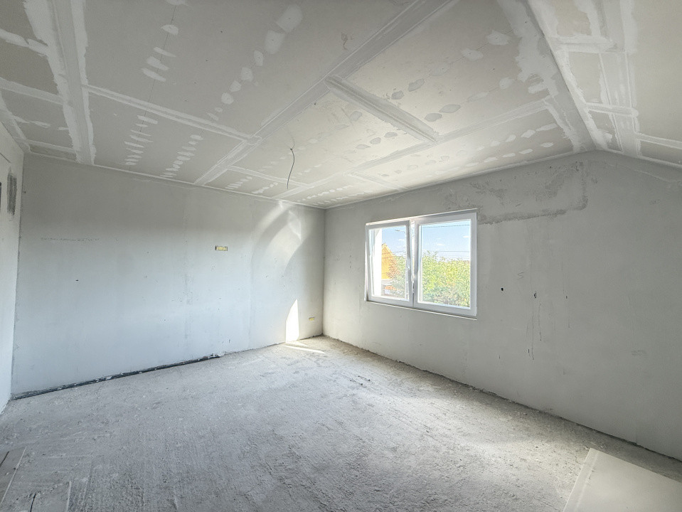 Casa individuala cu 5 camere | 501 mp teren | Toate utilitatile | Sacalaz 22, foxfort.ro