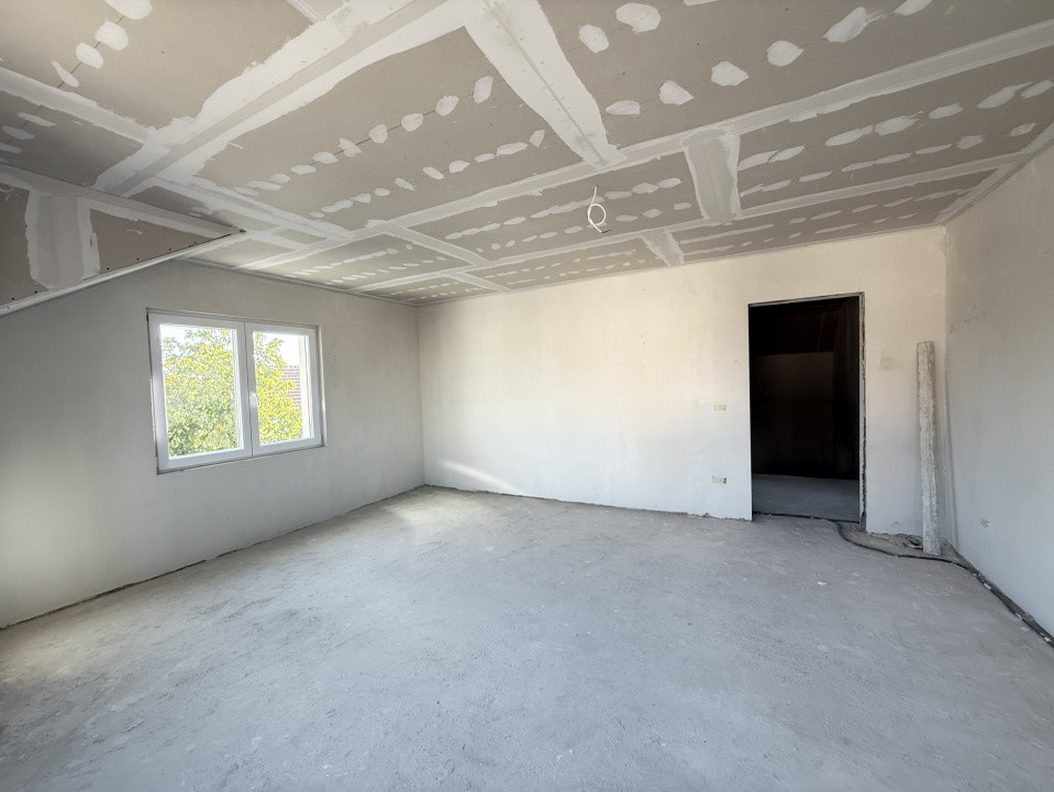 Casa individuala cu 5 camere | 501 mp teren | Toate utilitatile | Sacalaz 25, foxfort.ro