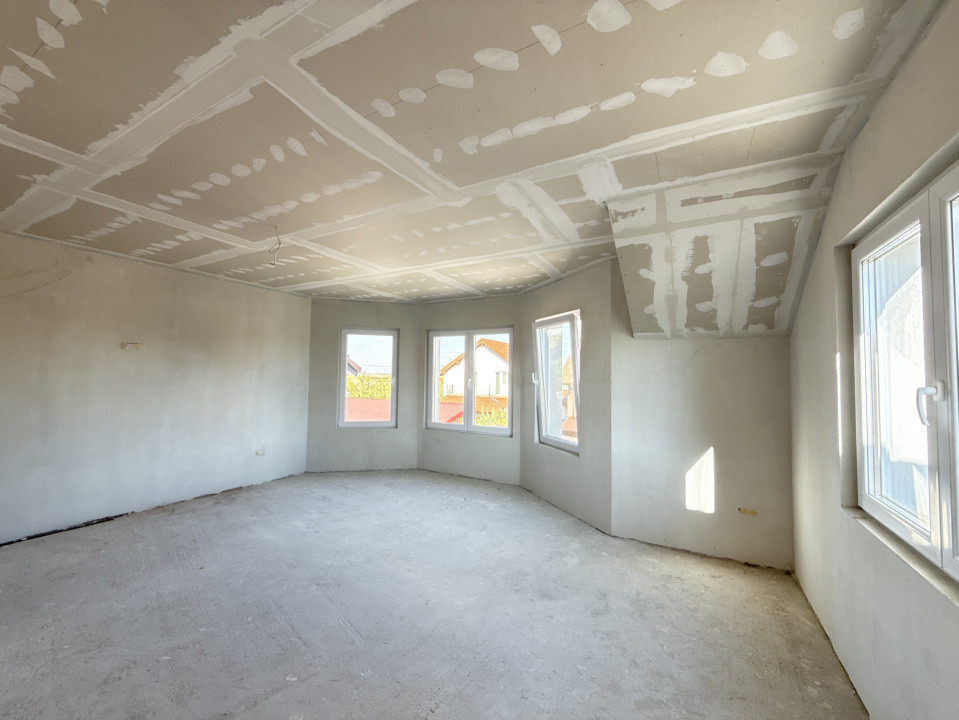 Casa individuala cu 5 camere | 501 mp teren | Toate utilitatile | Sacalaz 27, foxfort.ro