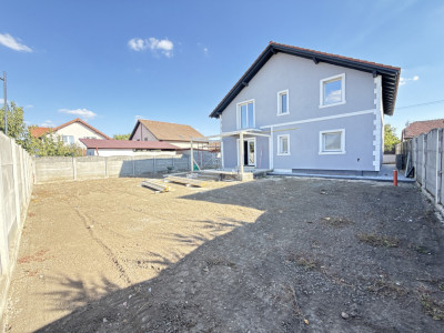 Casa individuala cu 5 camere | 501 mp teren | Toate utilitatile | Sacalaz imagine mica 4, foxfort.ro
