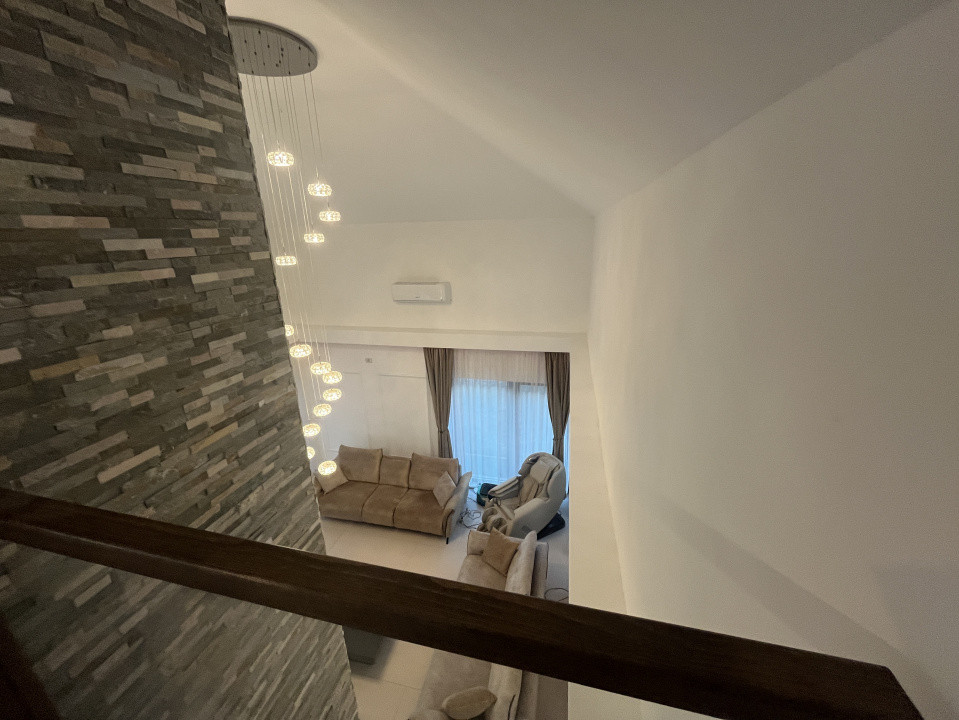 Casa individuala 252 mp utili mobilata si utilata in Mosnita Veche 15, foxfort.ro