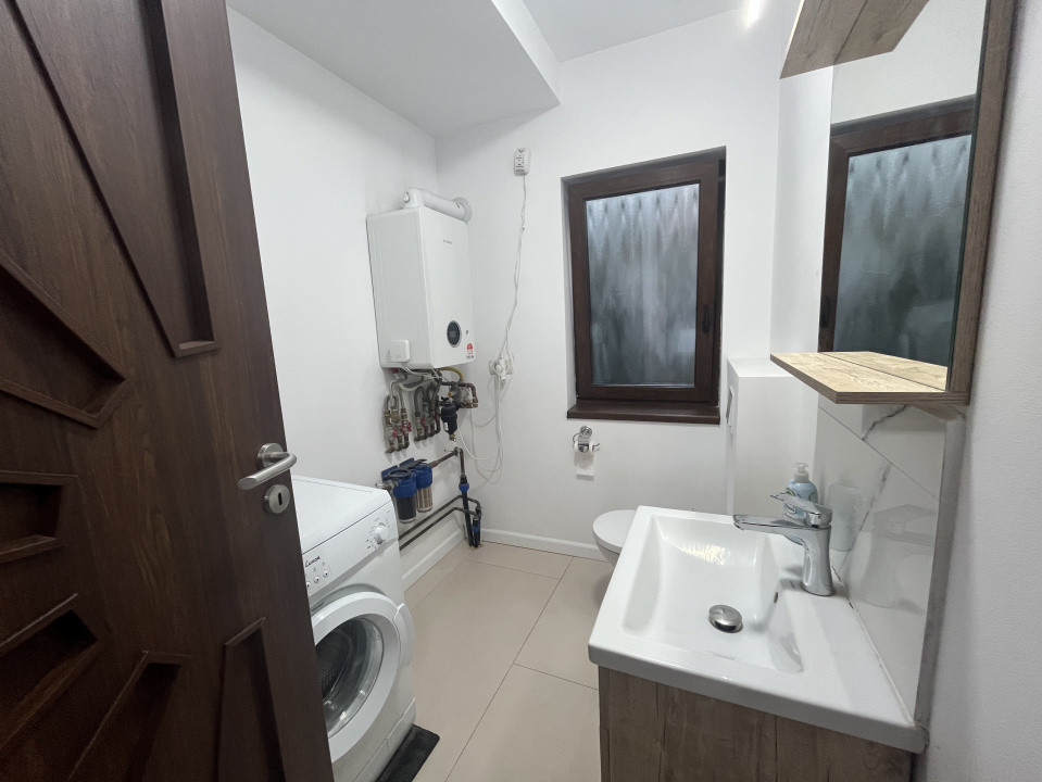 Casa individuala 252 mp utili mobilata si utilata in Mosnita Veche 16, foxfort.ro