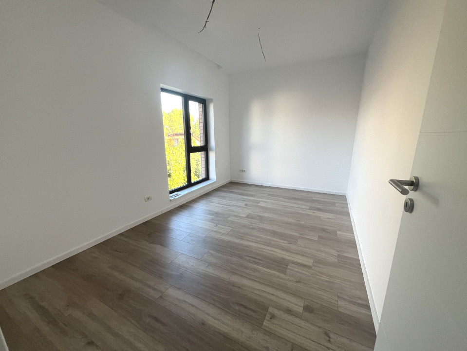 Casa individuala cu 4 camere si teren de 190 mp - zona Buziasului 4, foxfort.ro