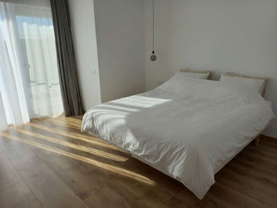 Casa individuala cu 5 camere, garaj si teren de 772 mp - zona Ghiroda 4, foxfort.ro