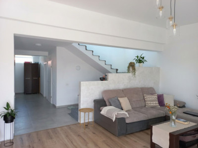 Casa individuala cu 5 camere, garaj si teren de 772 mp - zona Ghiroda imagine mica 2, foxfort.ro