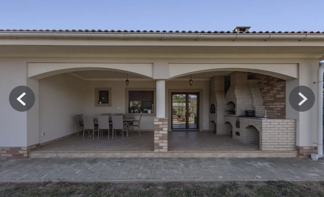 Casa individuala cocheta de vanzare in Sanmihaiu Roman 2, foxfort.ro