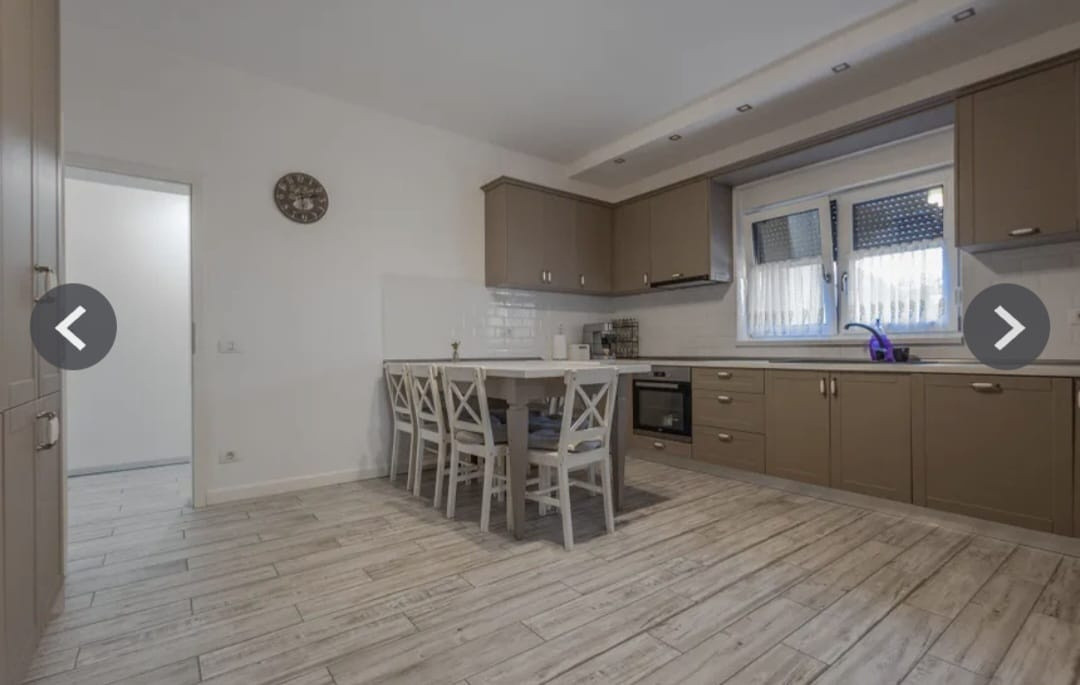 Casa individuala cocheta de vanzare in Sanmihaiu Roman 7, foxfort.ro
