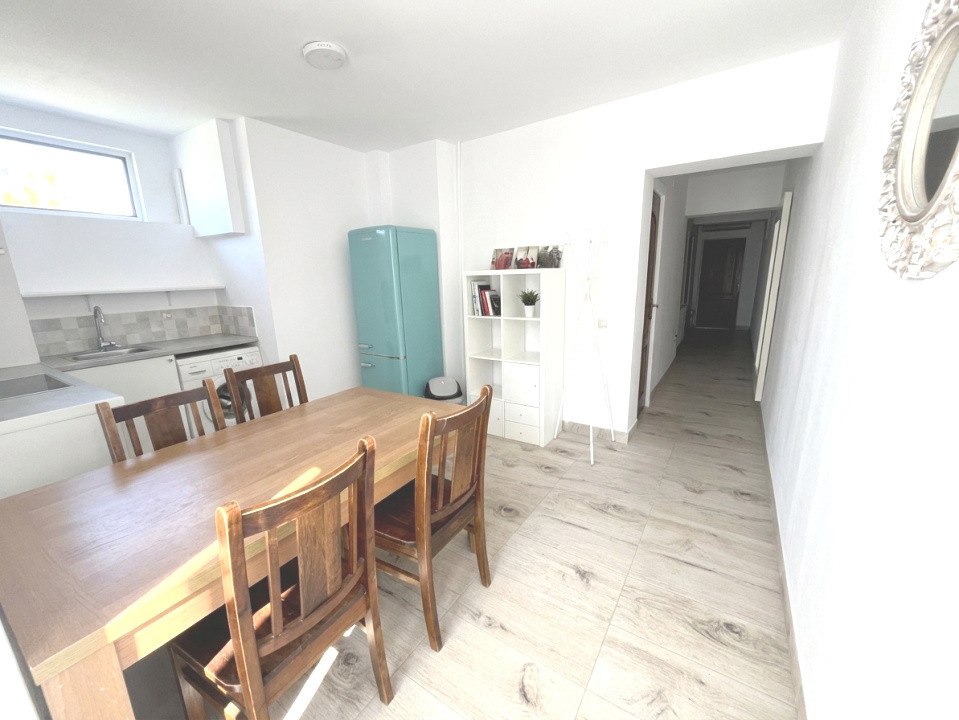 Spatiu comercial cu 4 incaperi, ideal pentru investitie - zona Girocului 3, foxfort.ro