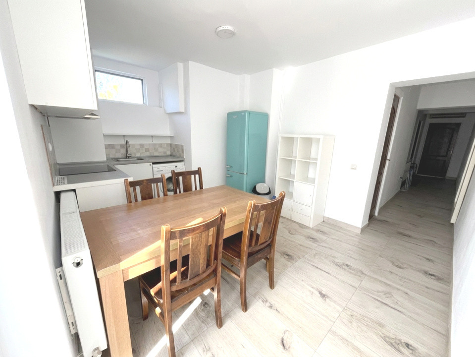 Spatiu comercial cu 4 incaperi, ideal pentru investitie - zona Girocului 5, foxfort.ro