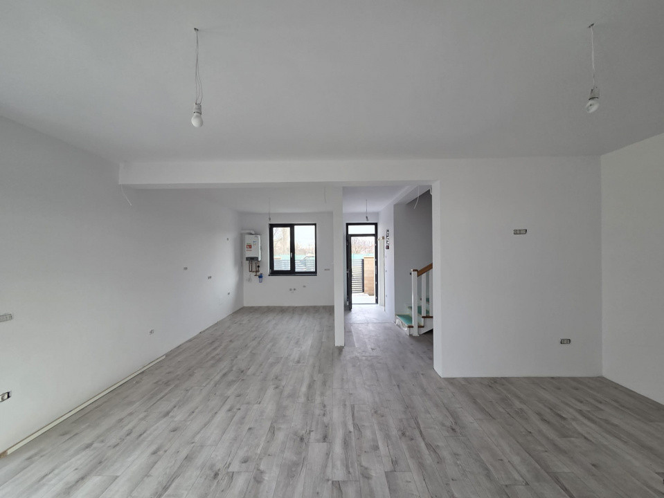 Duplex cu 4 camere de vanzare in Utvin  1, foxfort.ro