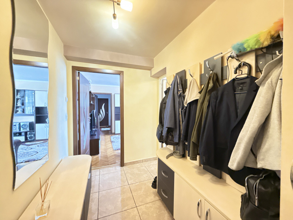 Apartament cu 4 camere | Boxa notata in CF | Bloc anvelopat | Zona Cetatii 7, foxfort.ro