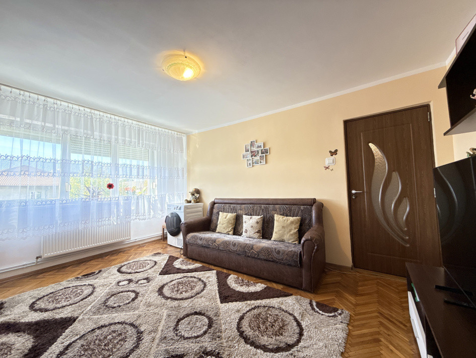 Apartament cu 4 camere | Boxa notata in CF | Bloc anvelopat | Zona Cetatii 9, foxfort.ro