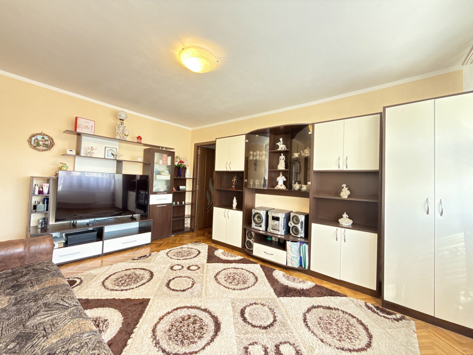 Apartament cu 4 camere | Boxa notata in CF | Bloc anvelopat | Zona Cetatii 12, foxfort.ro