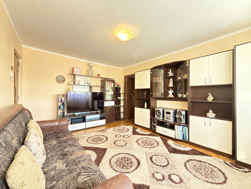 Apartament cu 4 camere | Boxa notata in CF | Bloc anvelopat | Zona Cetatii 14, foxfort.ro