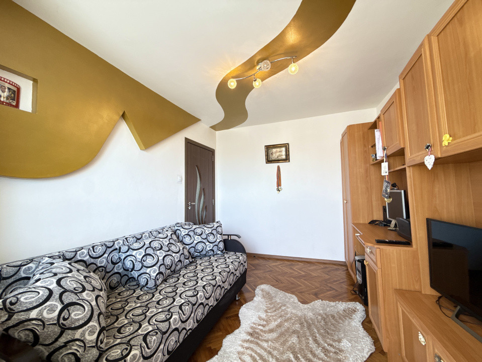 Apartament cu 4 camere | Boxa notata in CF | Bloc anvelopat | Zona Cetatii 26, foxfort.ro