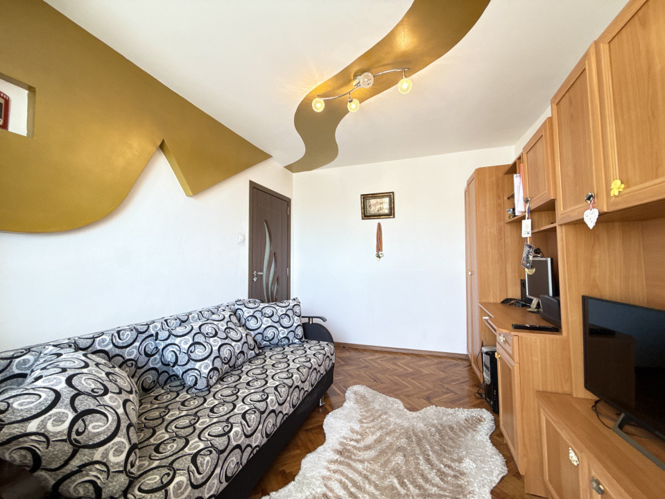Apartament cu 4 camere | Boxa notata in CF | Bloc anvelopat | Zona Cetatii 27, foxfort.ro