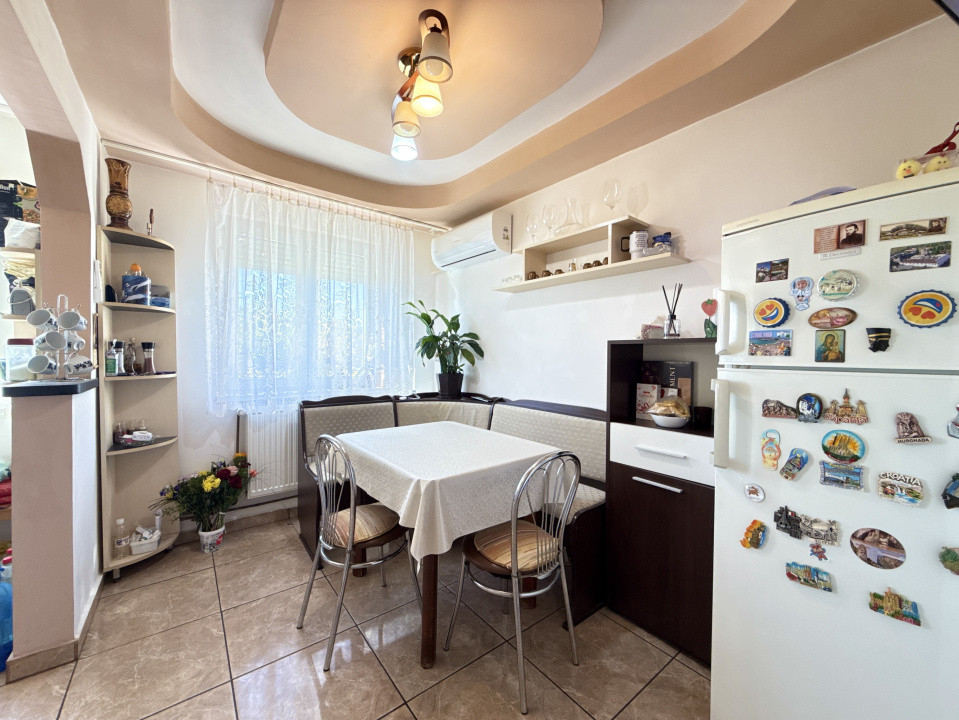 Apartament cu 4 camere | Boxa notata in CF | Bloc anvelopat | Zona Cetatii 36, foxfort.ro