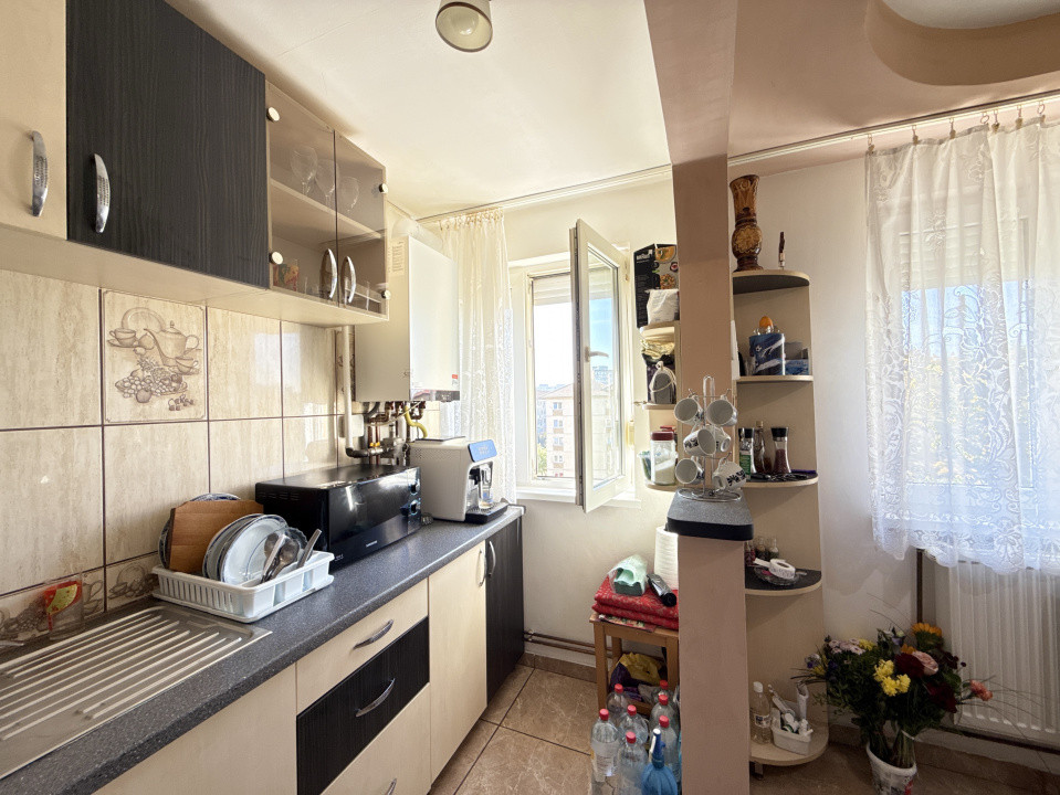 Apartament cu 4 camere | Boxa notata in CF | Bloc anvelopat | Zona Cetatii 37, foxfort.ro